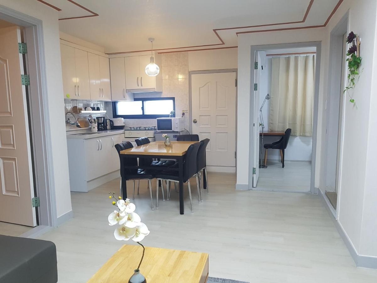 Eden House Apartment Seoul Bagian luar foto